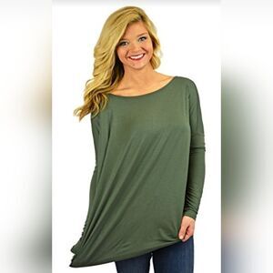 🍑Piko Olive Green Lightweight Bamboo Blend Boxy Top Medium